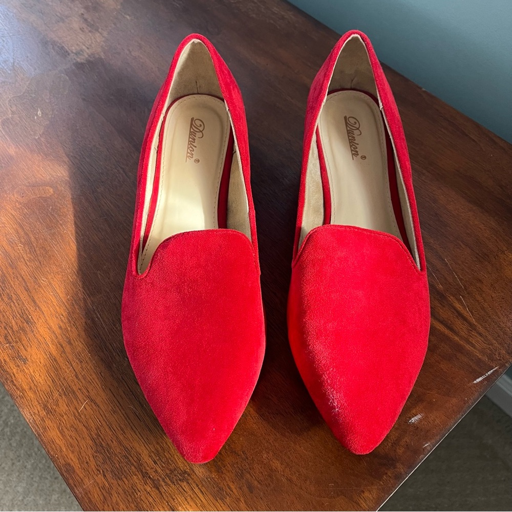Dunion Pearl Accent Red Flats, sz 11M